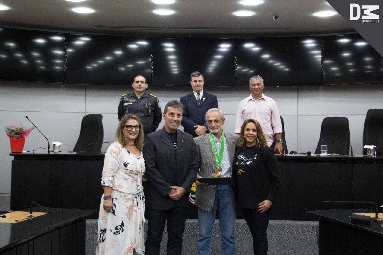 Sessão solene homenageia o Professor Luiz Roberto Scheidt