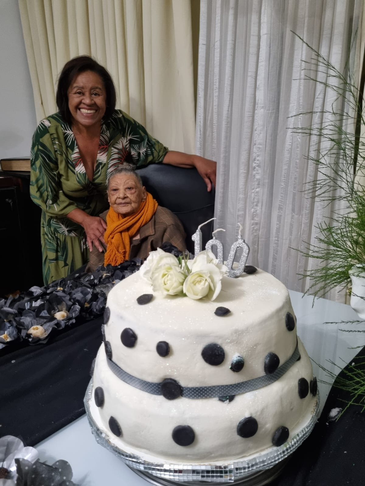 Nilza Pereira, viúva de Otávio Líder Negro, celebra 100 anos em festa!