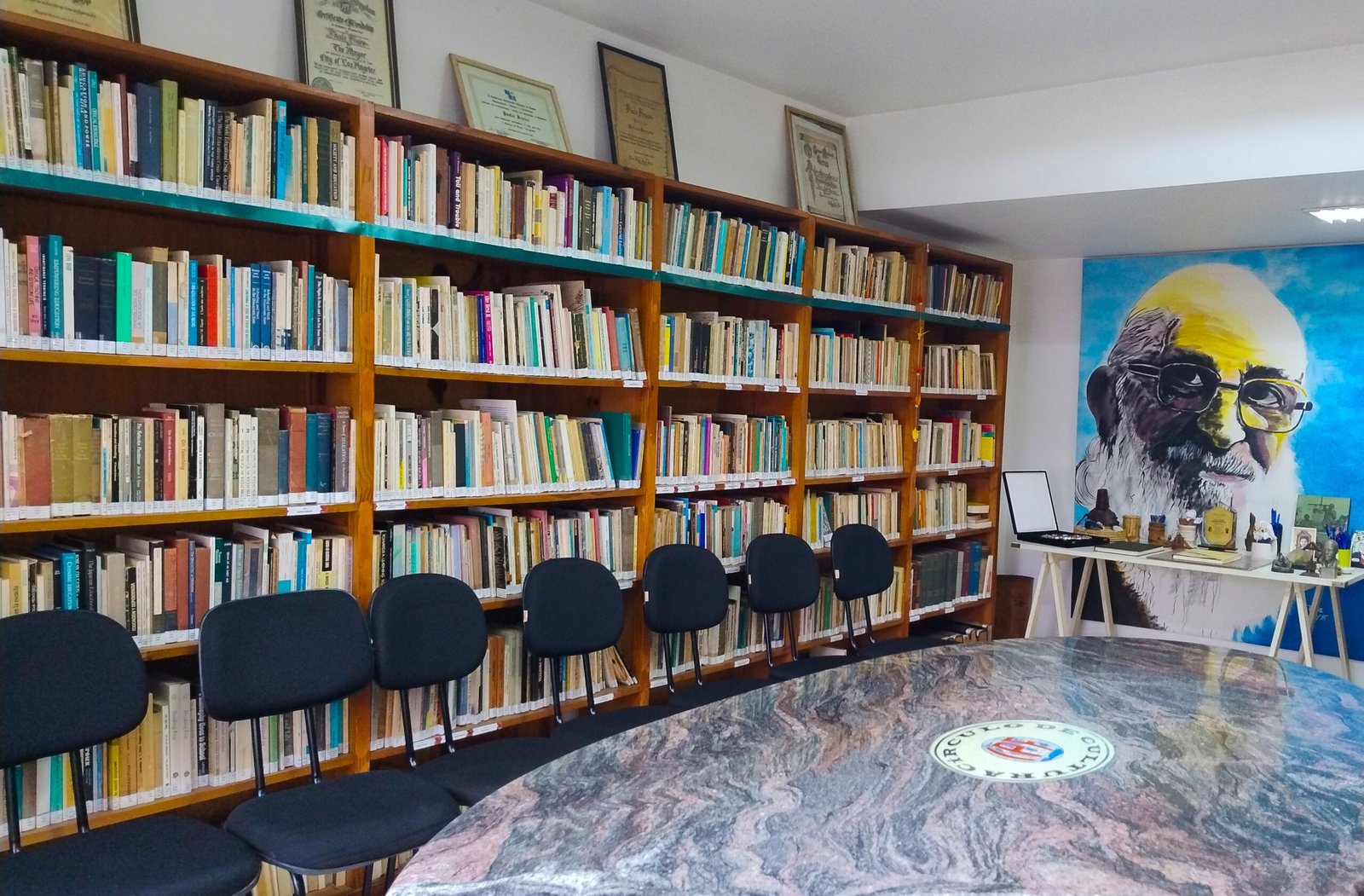 Muito além dos livros: Centro de Referência Paulo Freire SP celebra o Dia Mundial das Bibliotecas com espaço de memória e resistência Muito além dos livros: Centro de Referência Paulo Freire SP celebra o Dia Mundial das Bibliotecas com espaço de memória e resistência