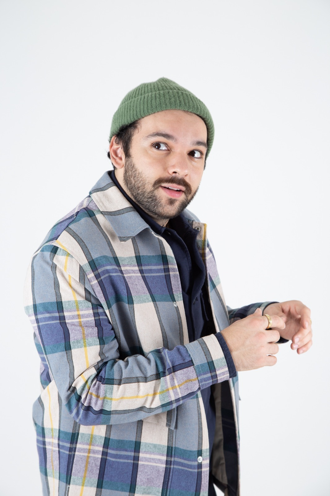 Raphael Ghanem esgota 17 sessões do espetáculo “Se é que você me entende” em Salvador Raphael Ghanem esgota 17 sessões do espetáculo “Se é que você me entende” em Salvador